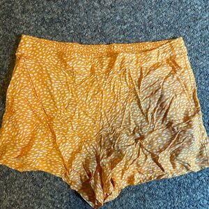 High-Waisted Playa Shorts -- 4-inch inseam
